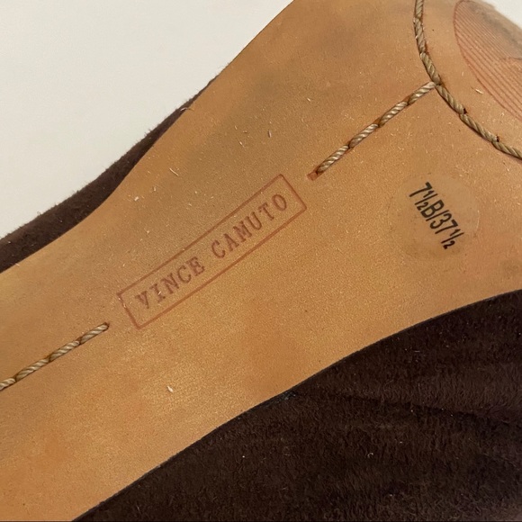 Vince Camuto Mac Brown Suede Peep Toe Bootie Heels - Picture 13 of 13